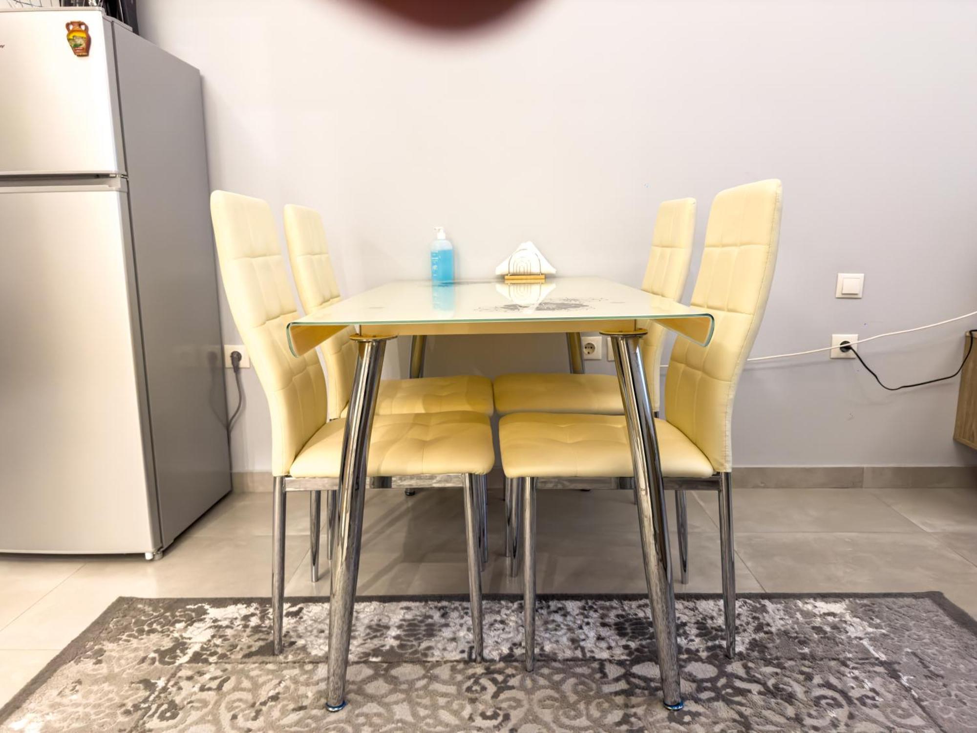 Contemporary & Spacious Renovated Apartment, Dt Syntagma, /Touristic Area Aten Exteriör bild