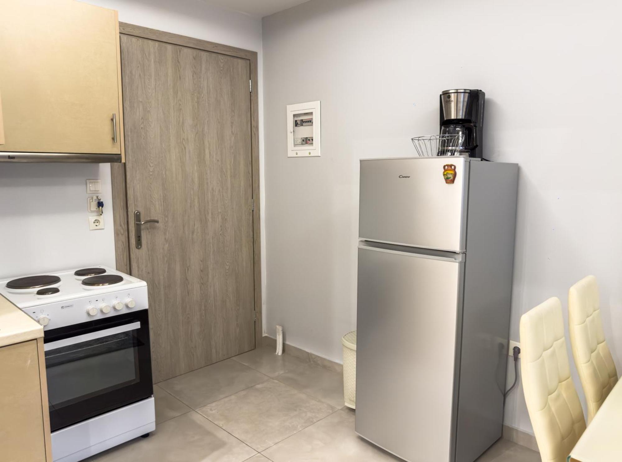 Contemporary & Spacious Renovated Apartment, Dt Syntagma, /Touristic Area Aten Exteriör bild