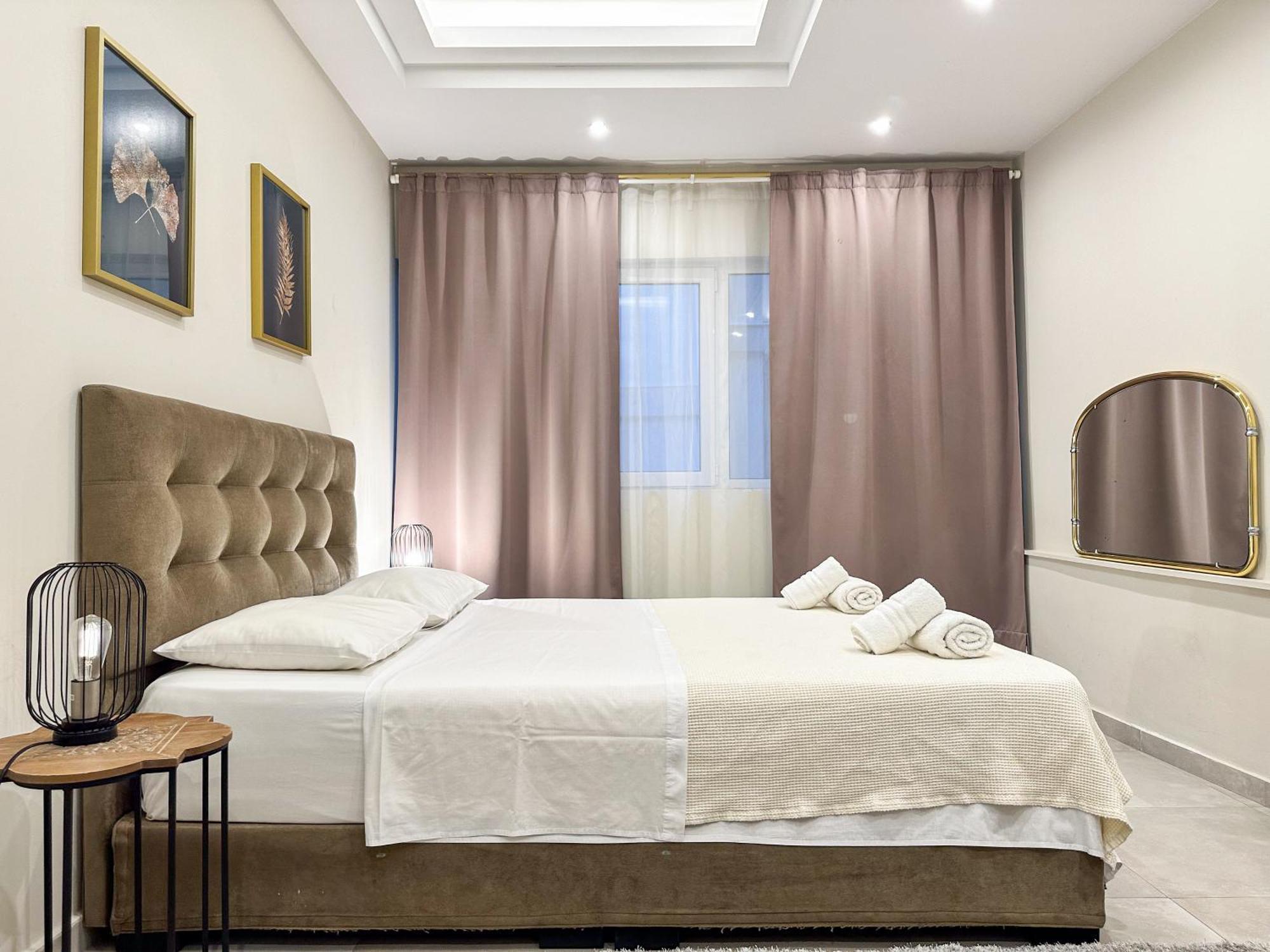 Contemporary & Spacious Renovated Apartment, Dt Syntagma, /Touristic Area Aten Exteriör bild