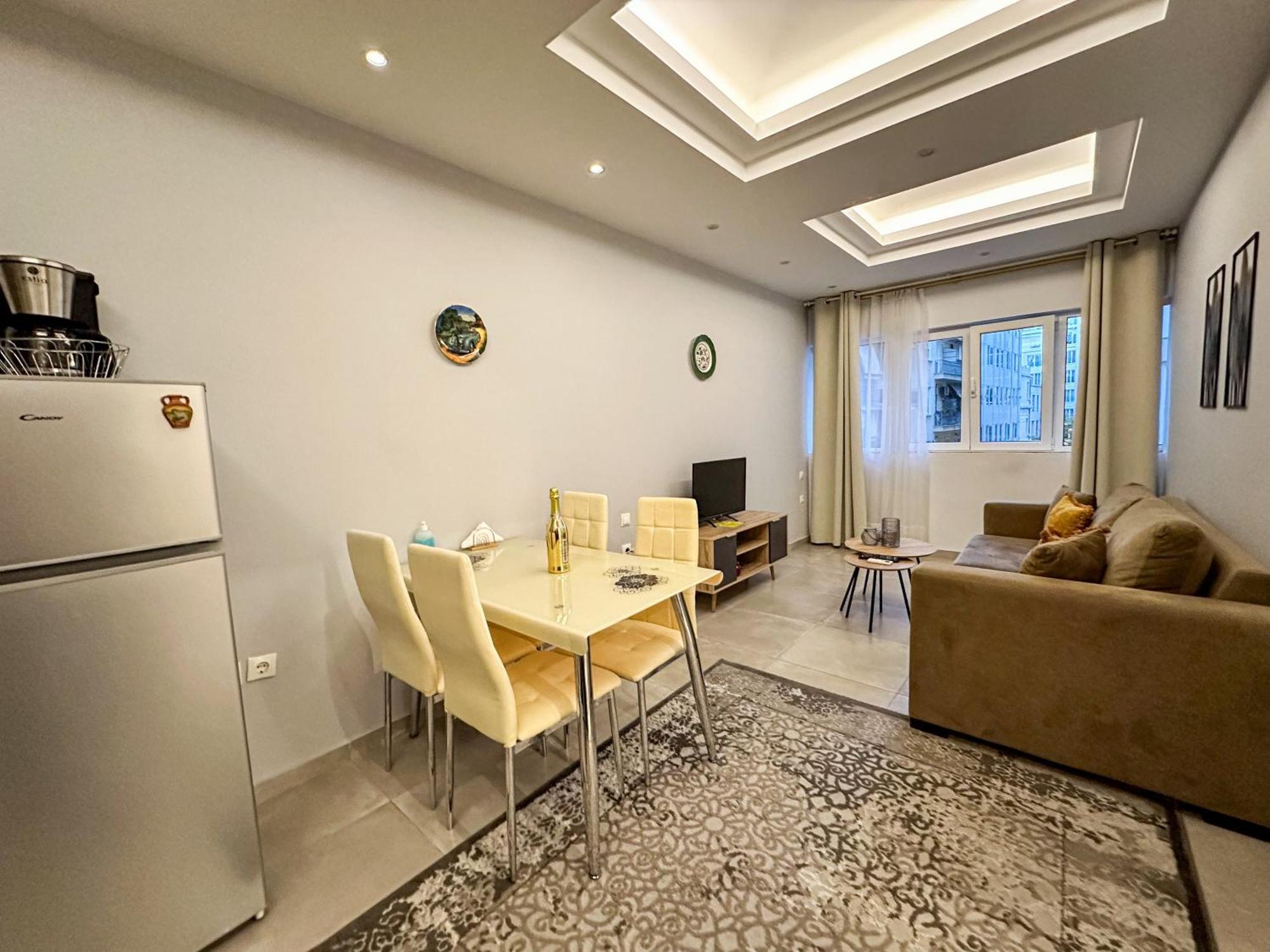 Contemporary & Spacious Renovated Apartment, Dt Syntagma, /Touristic Area Aten Exteriör bild