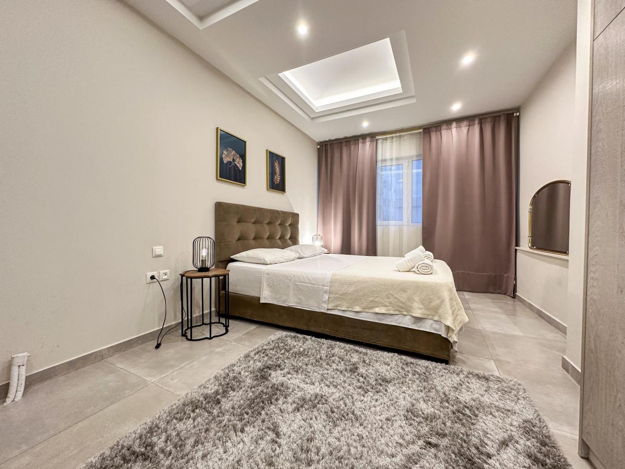 Contemporary & Spacious Renovated Apartment, Dt Syntagma, /Touristic Area Aten Exteriör bild